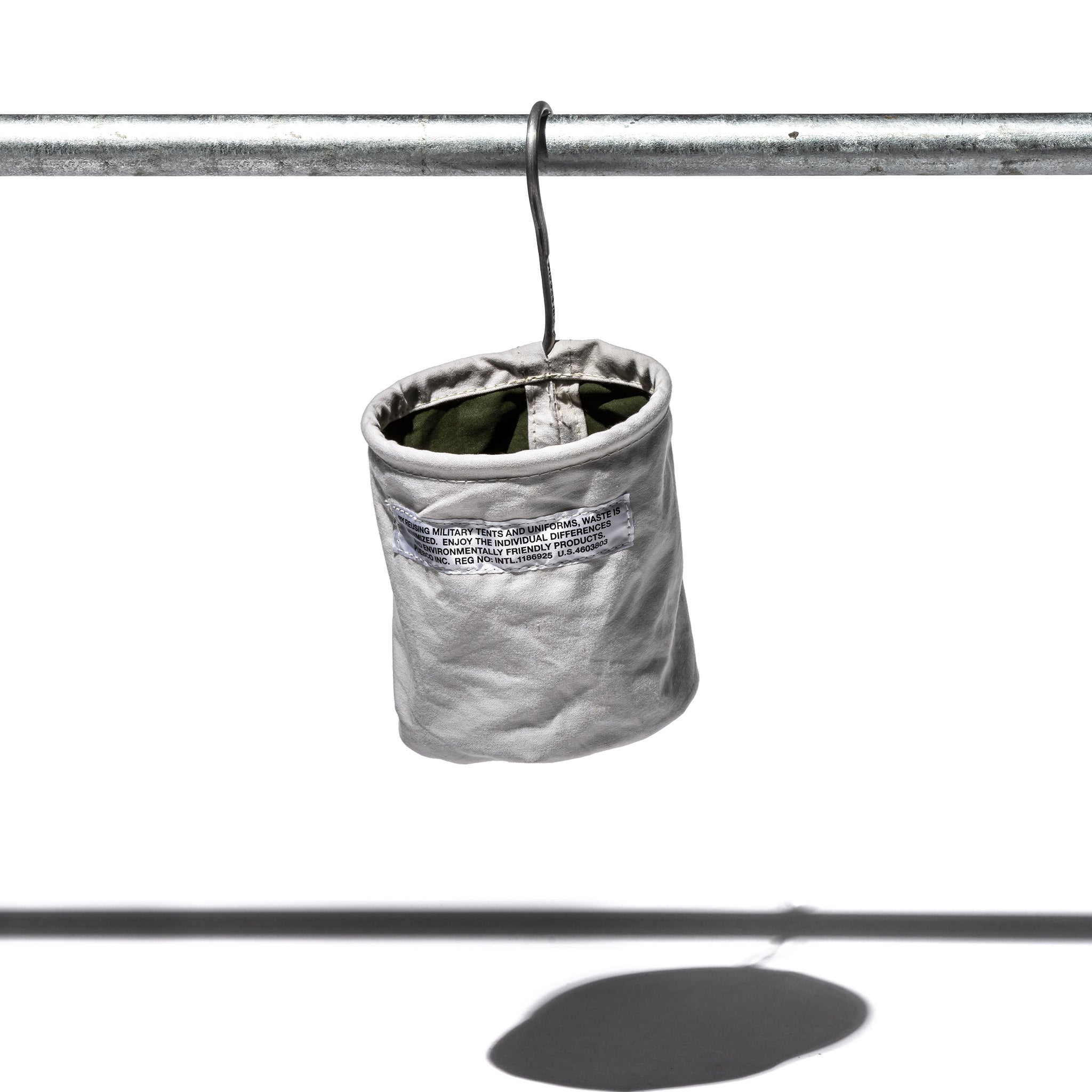 PUEBCO VINTAGE MATERIAL HOOK BASKET / Small