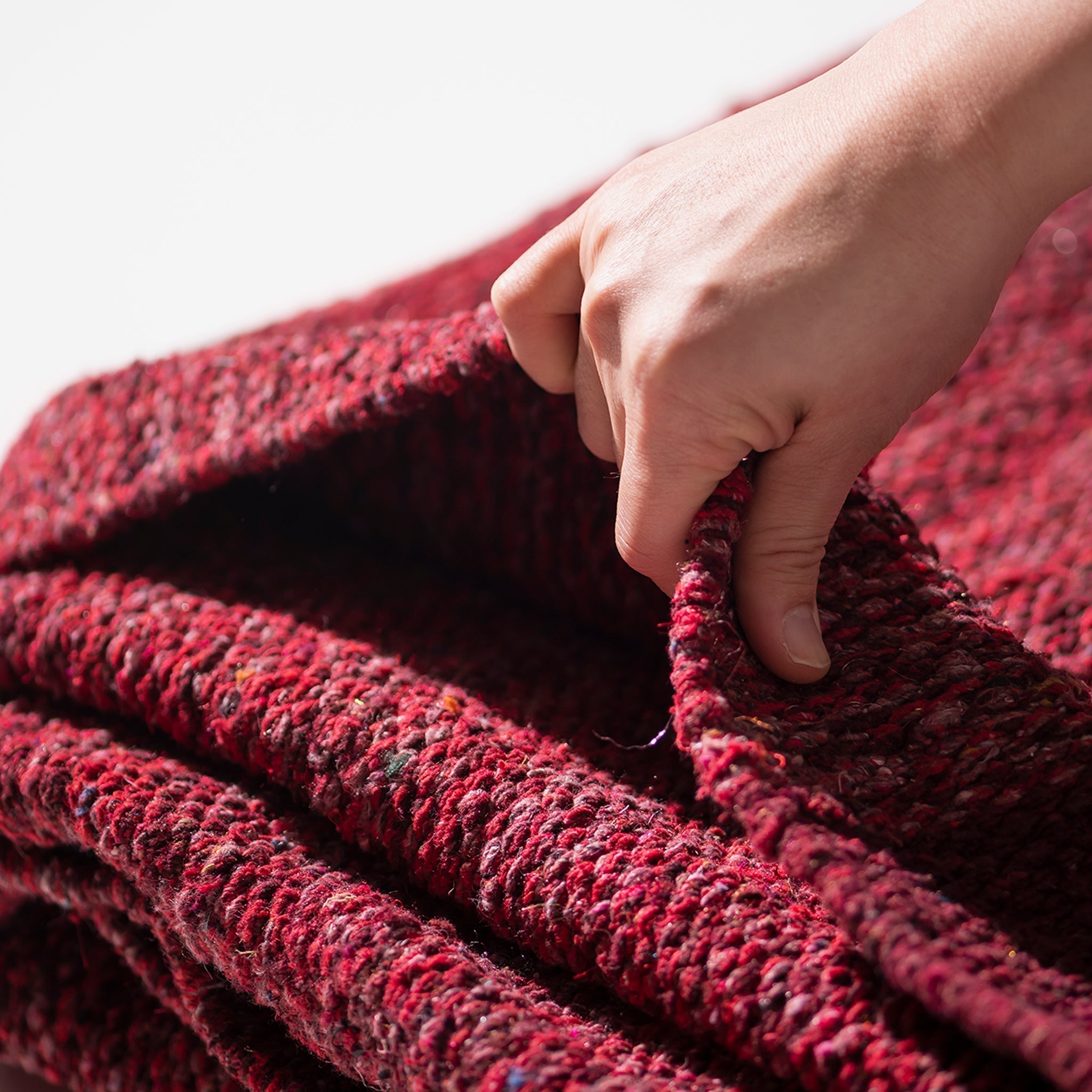 PUEBCO HANDLOOMED RECYCLE YARN RUG / 2.25 x 3.0