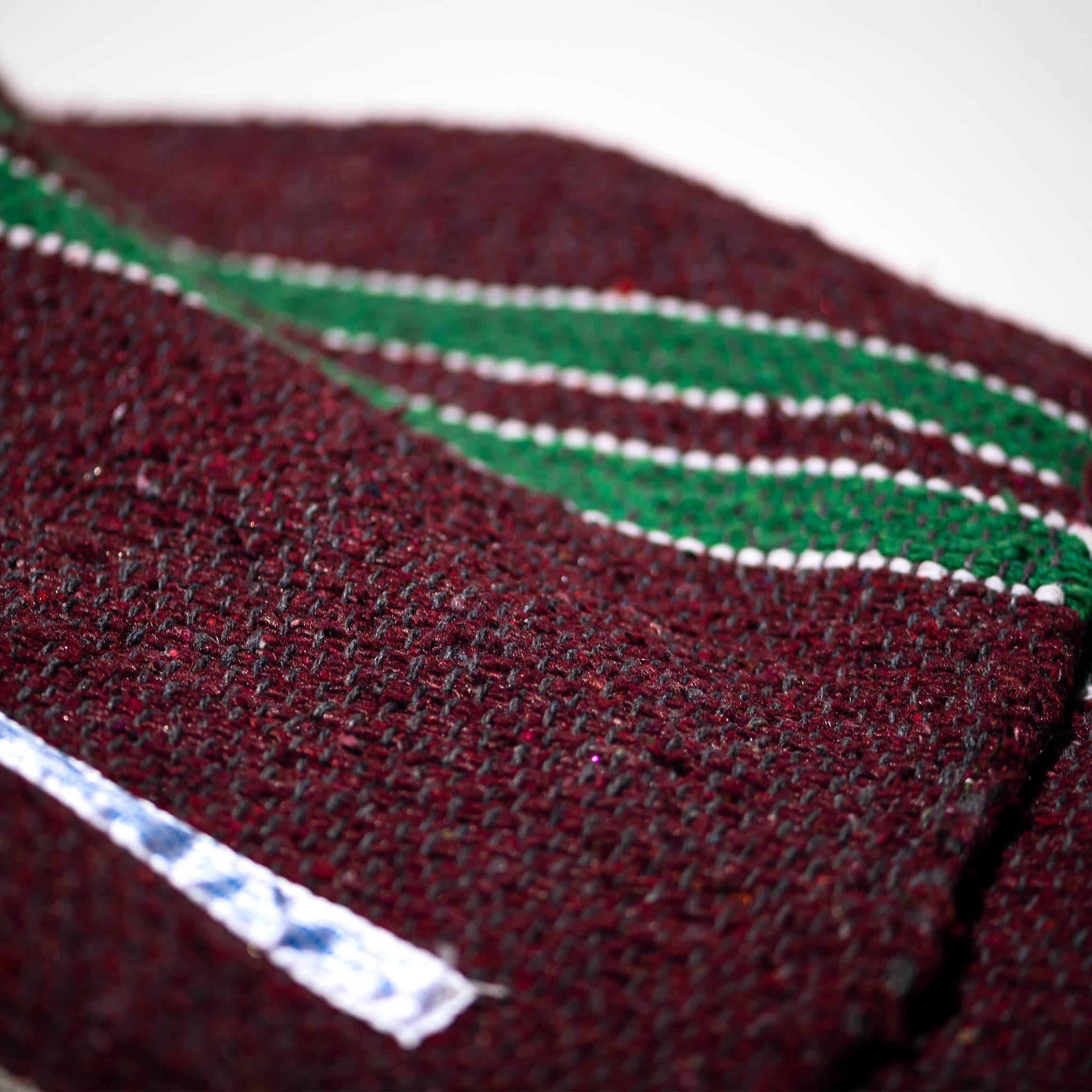 PUEBCO COLLEGE RUG / Burgundy