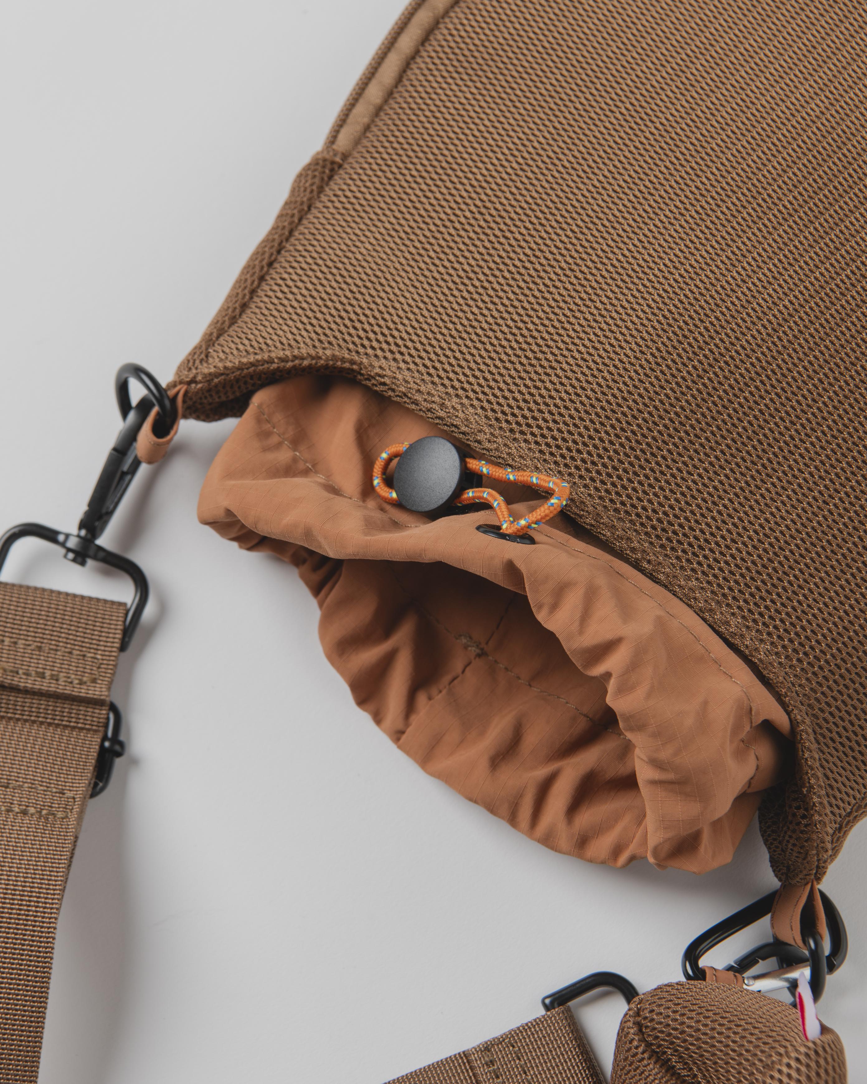 SOUP SPHERE MINI BAG - BROWN