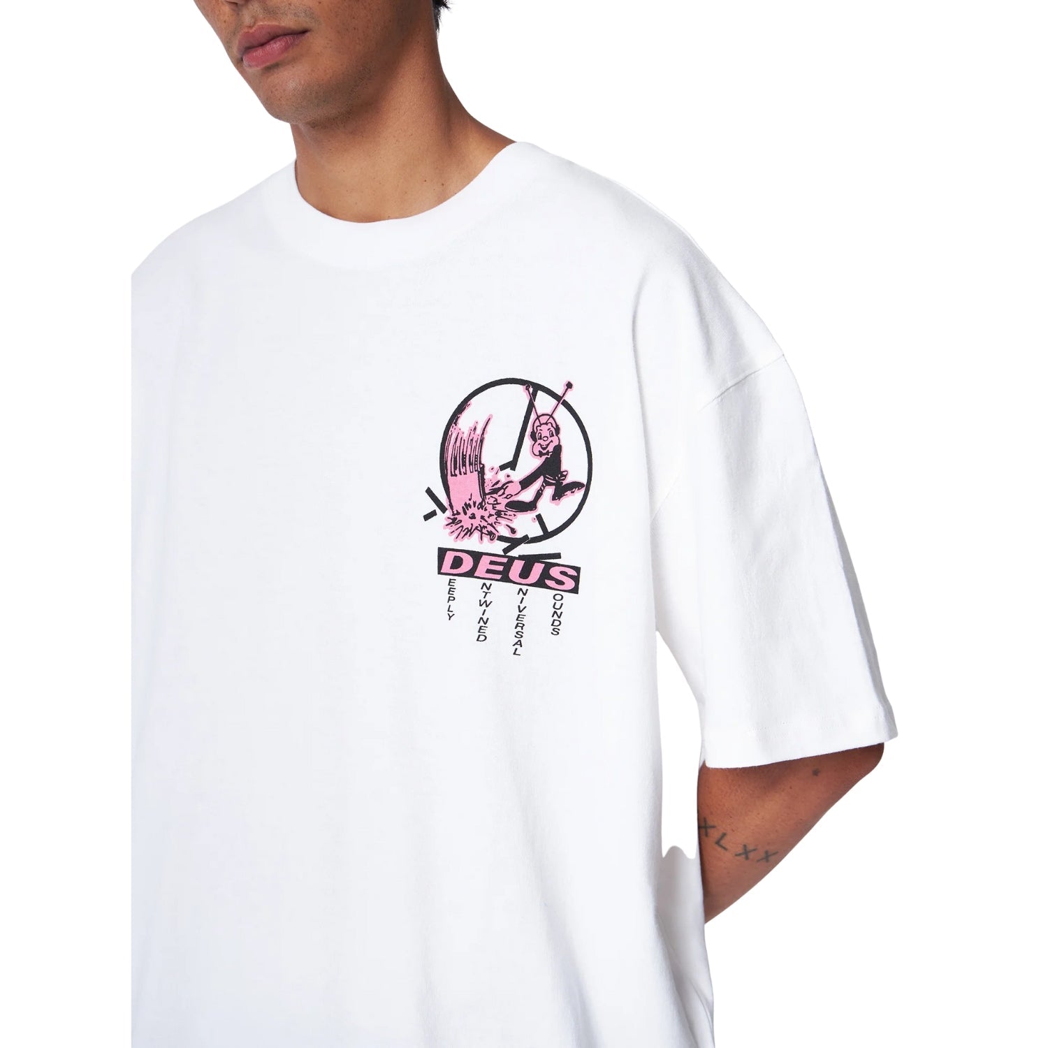 DEUS EX MACHINA BROADCASTING TEE - VINTAGE WHITE