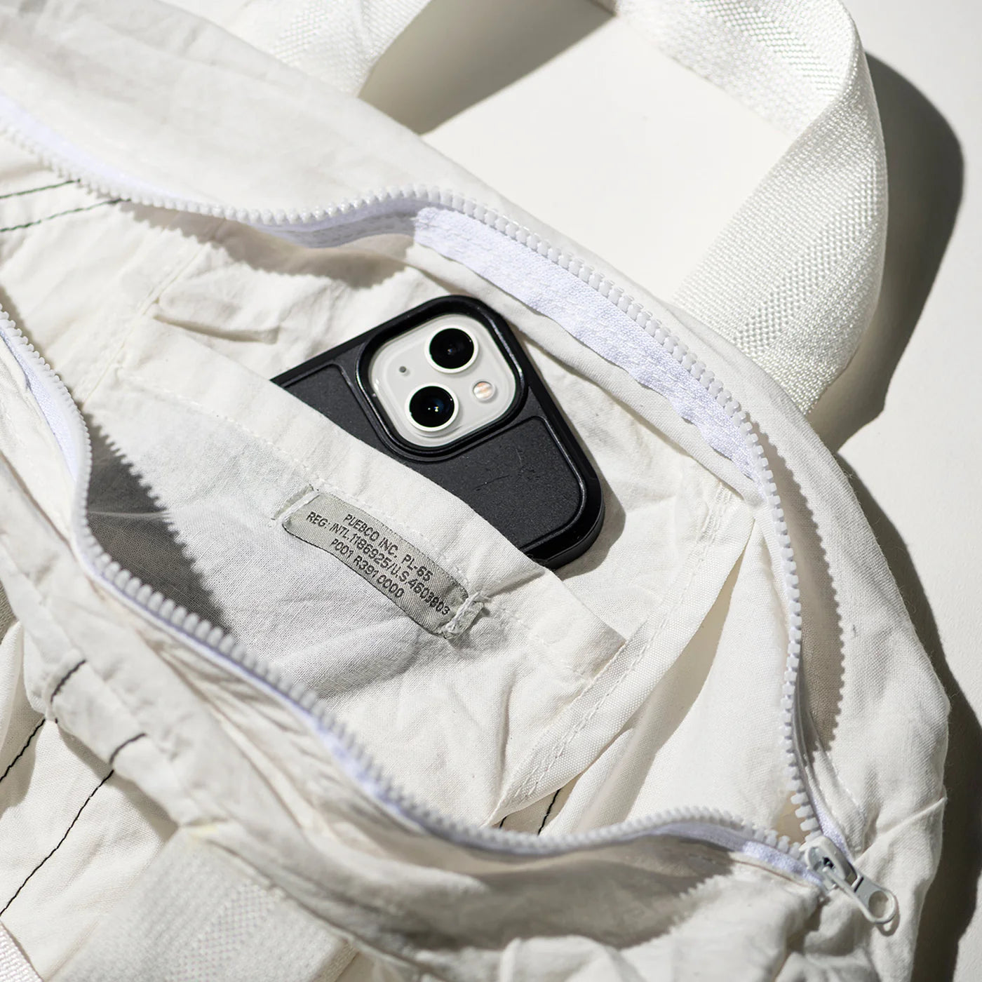 PUEBCO VINTAGE PARACHUTE TOTE BAG - WHITE BELT