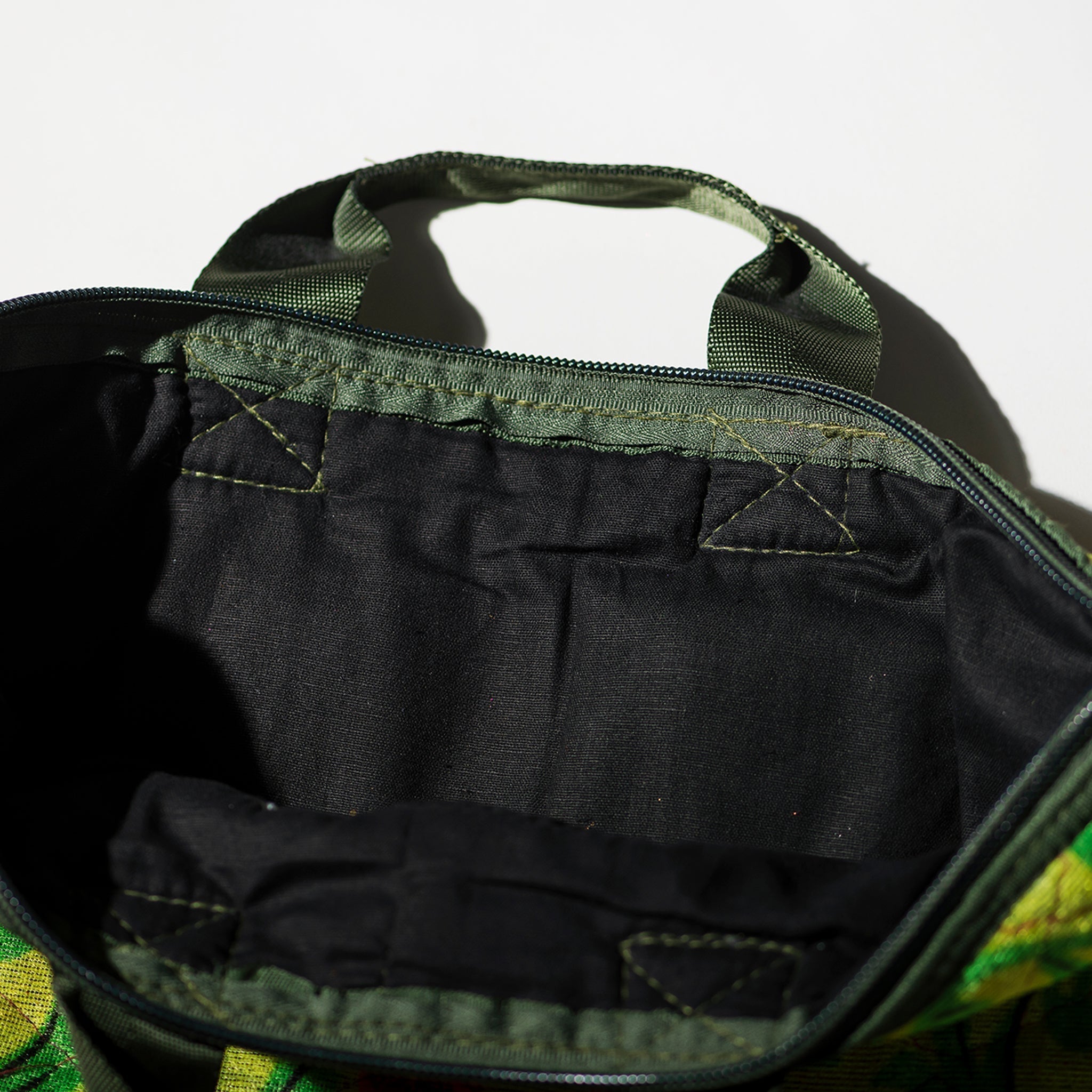 PUEBCO MAO'S HELMET BAG