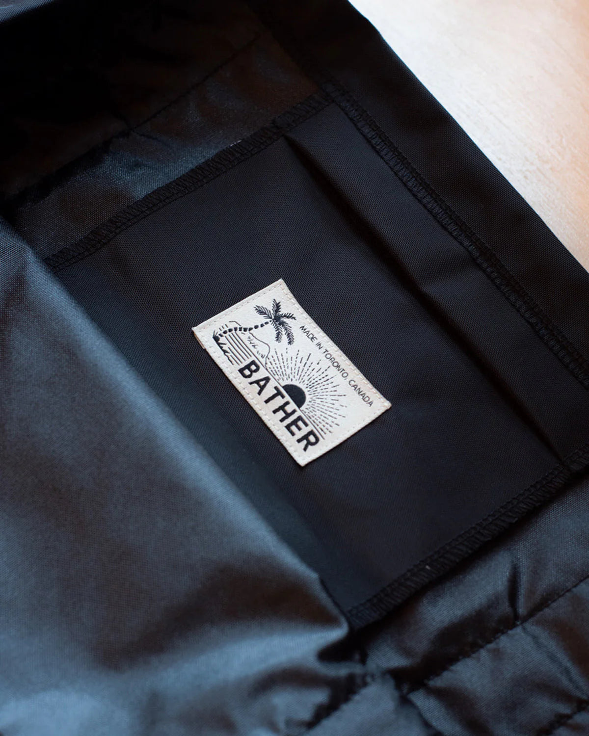 BATHER BLACK BEACH TOTE - BLACK