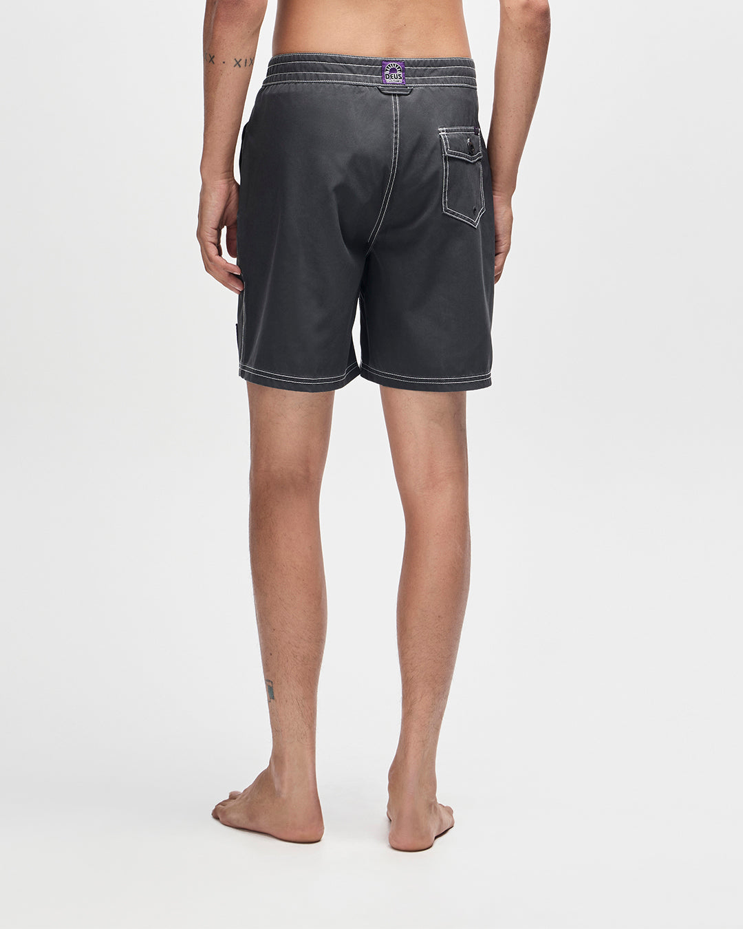D261MBS532-AerialBoardshort-Anthracite|Model