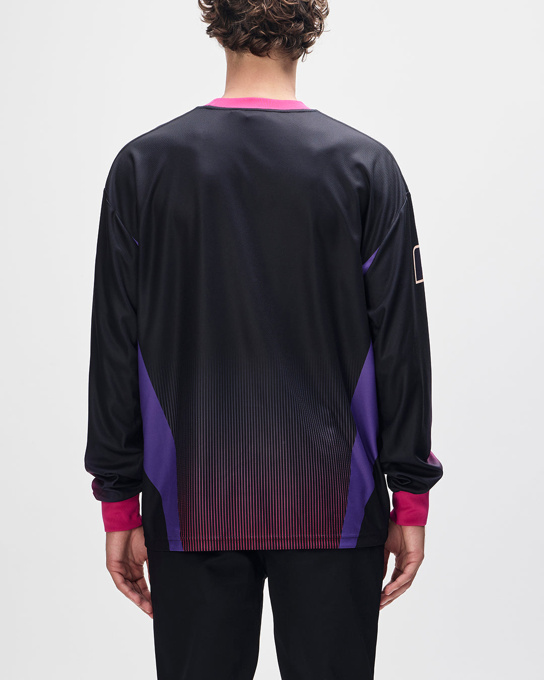 renegade-moto-jersey-black|Model