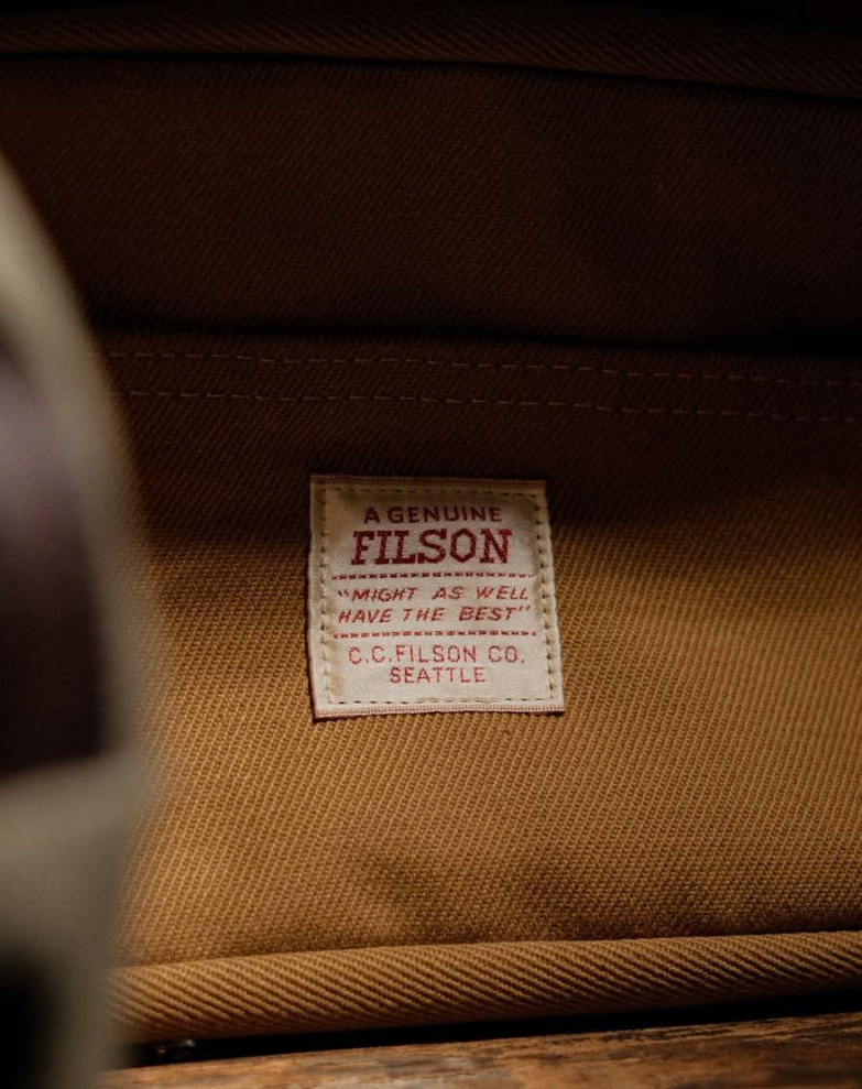 FILSON TRAVEL KIT - TAN