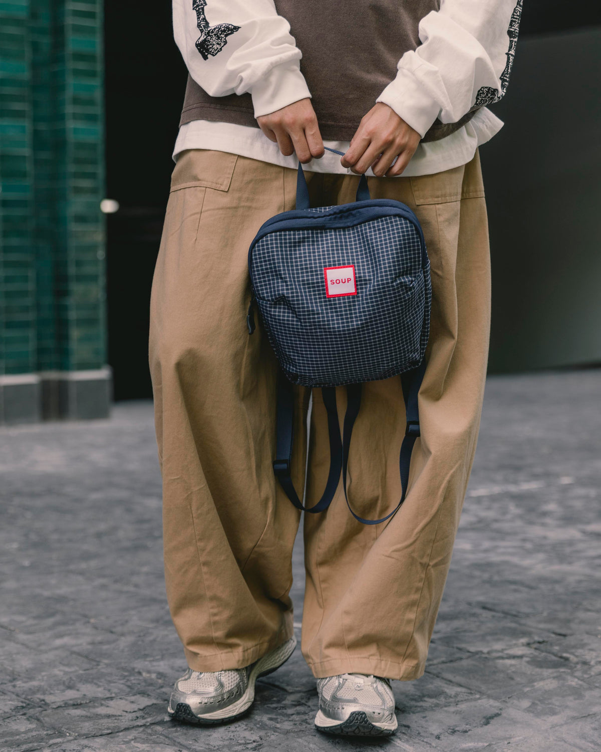 SOUP TABLET CARRY TOTE - NAVY