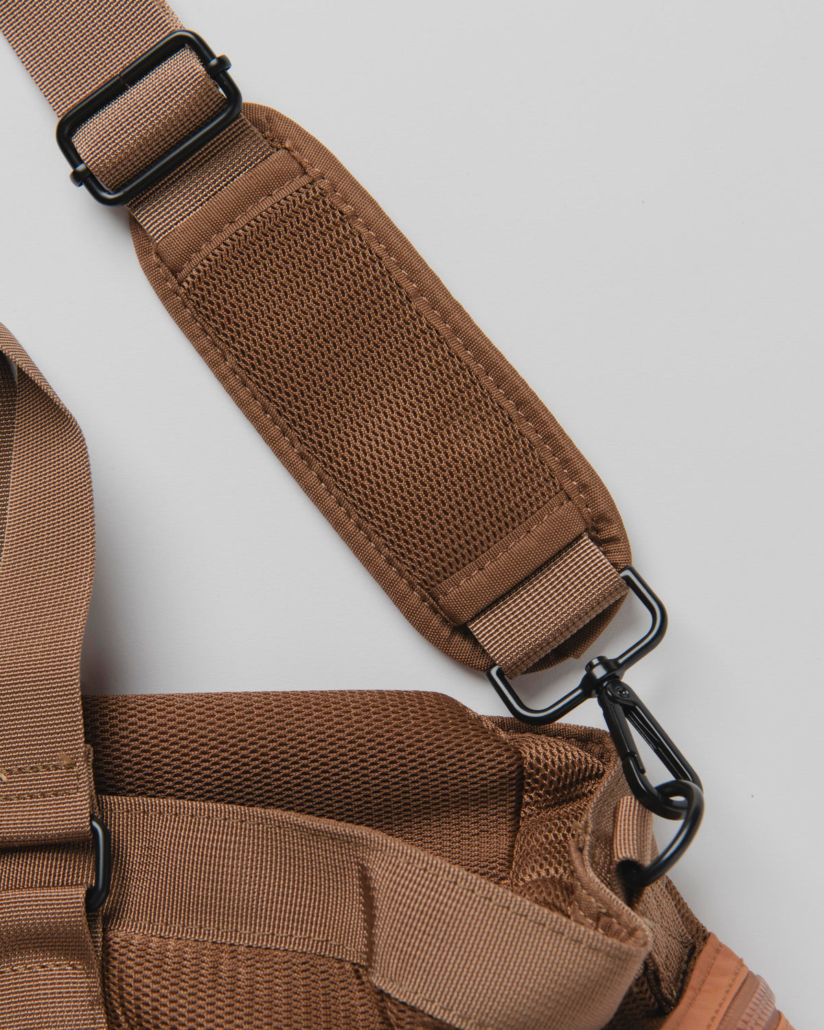 SOUP BARREL CROSSBODY - BROWN