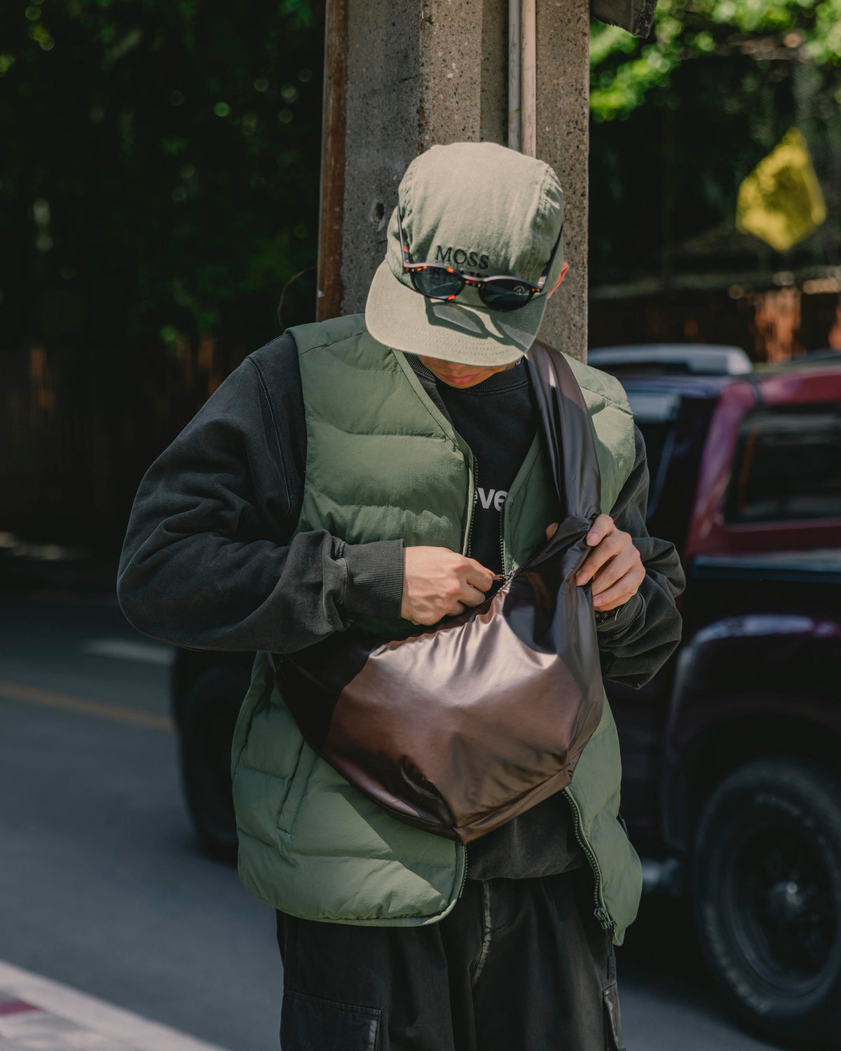 SOUP LUNA HOBO BAG - BROWN