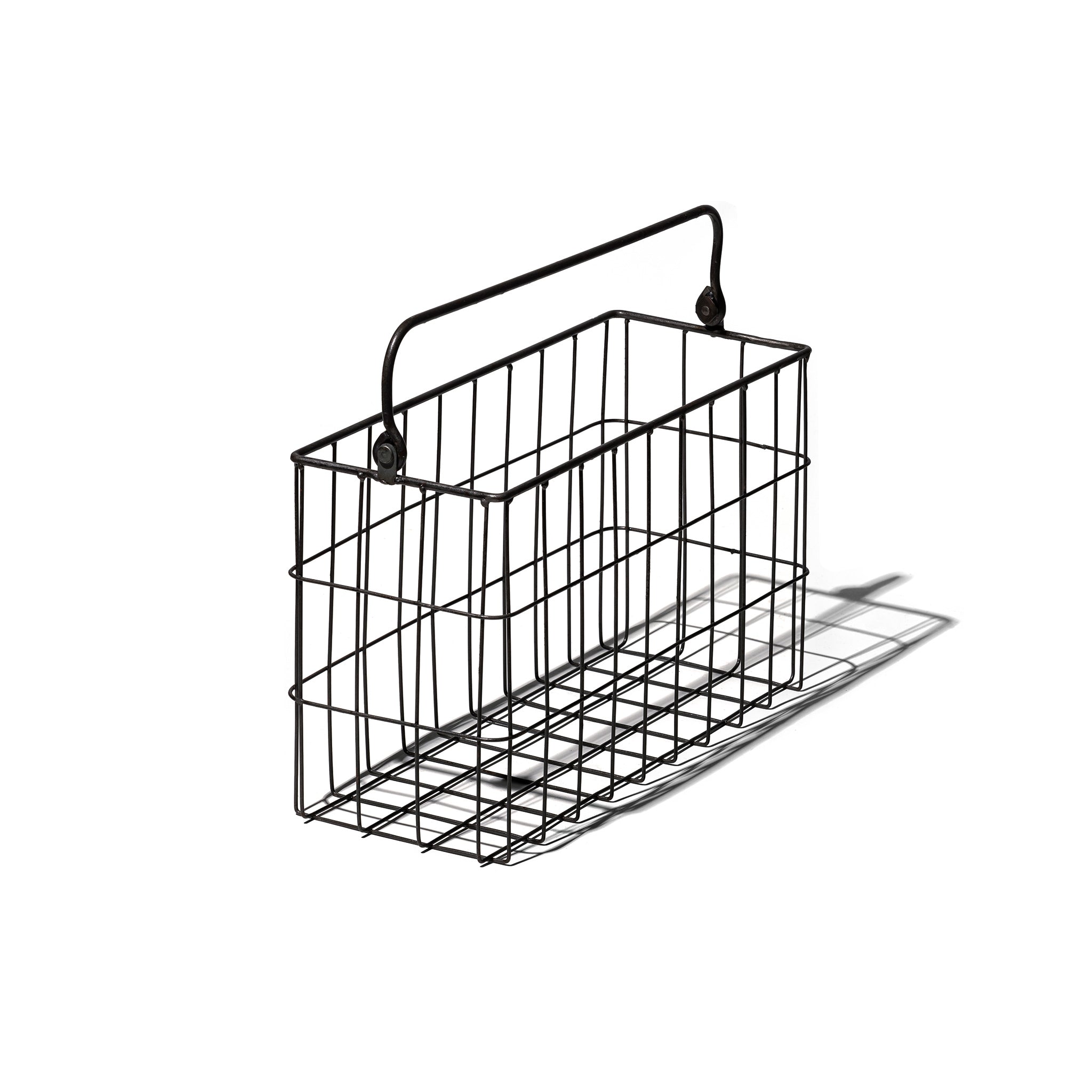PUEBCO MAGAZINE WIRE BASKET
