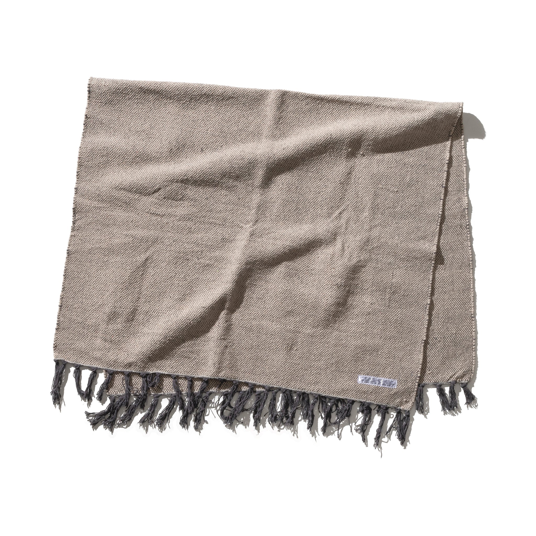 PUEBCO COLLEGE RUG / Ivory