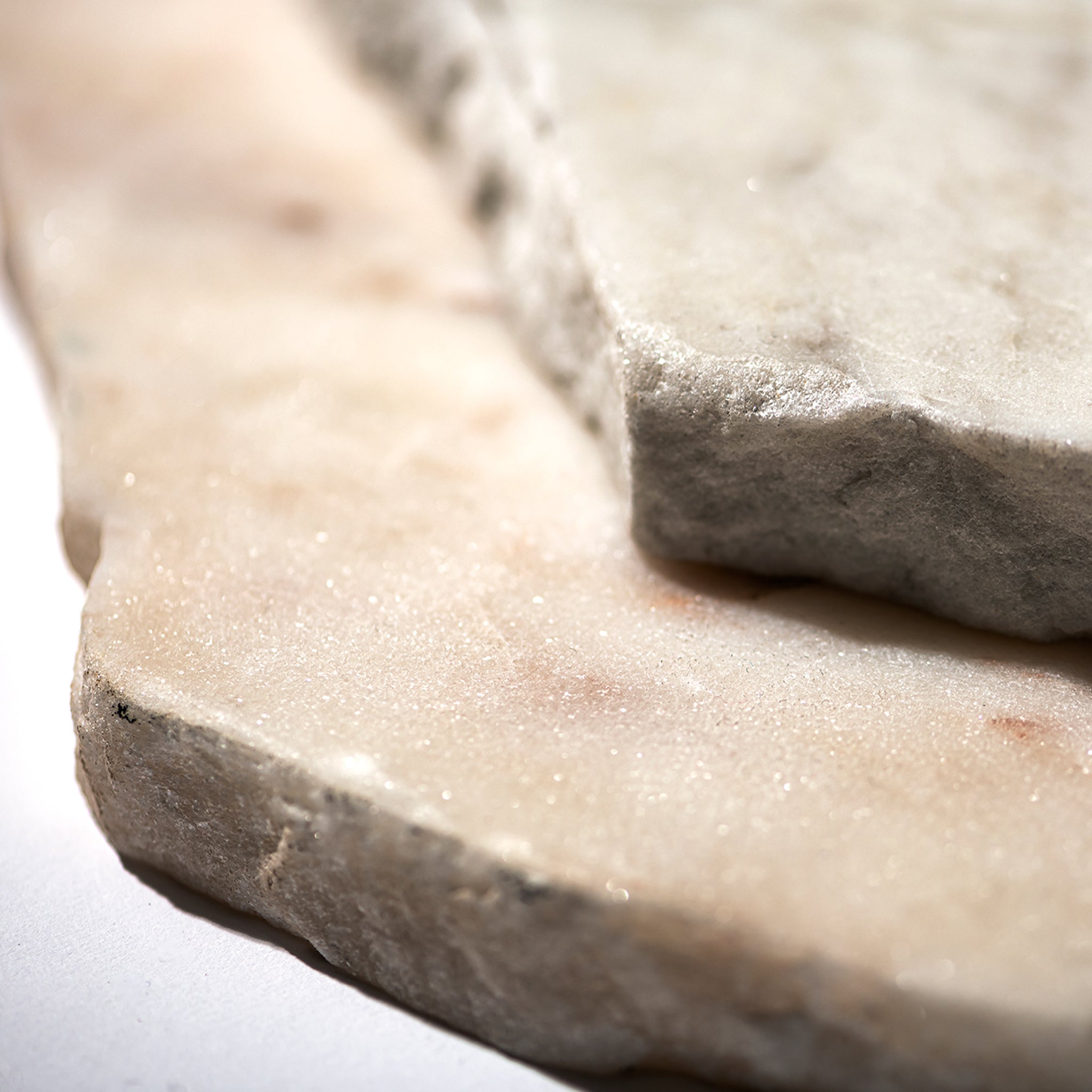 PUEBCO MARBLE FRAGMENT CUTTING BOARD