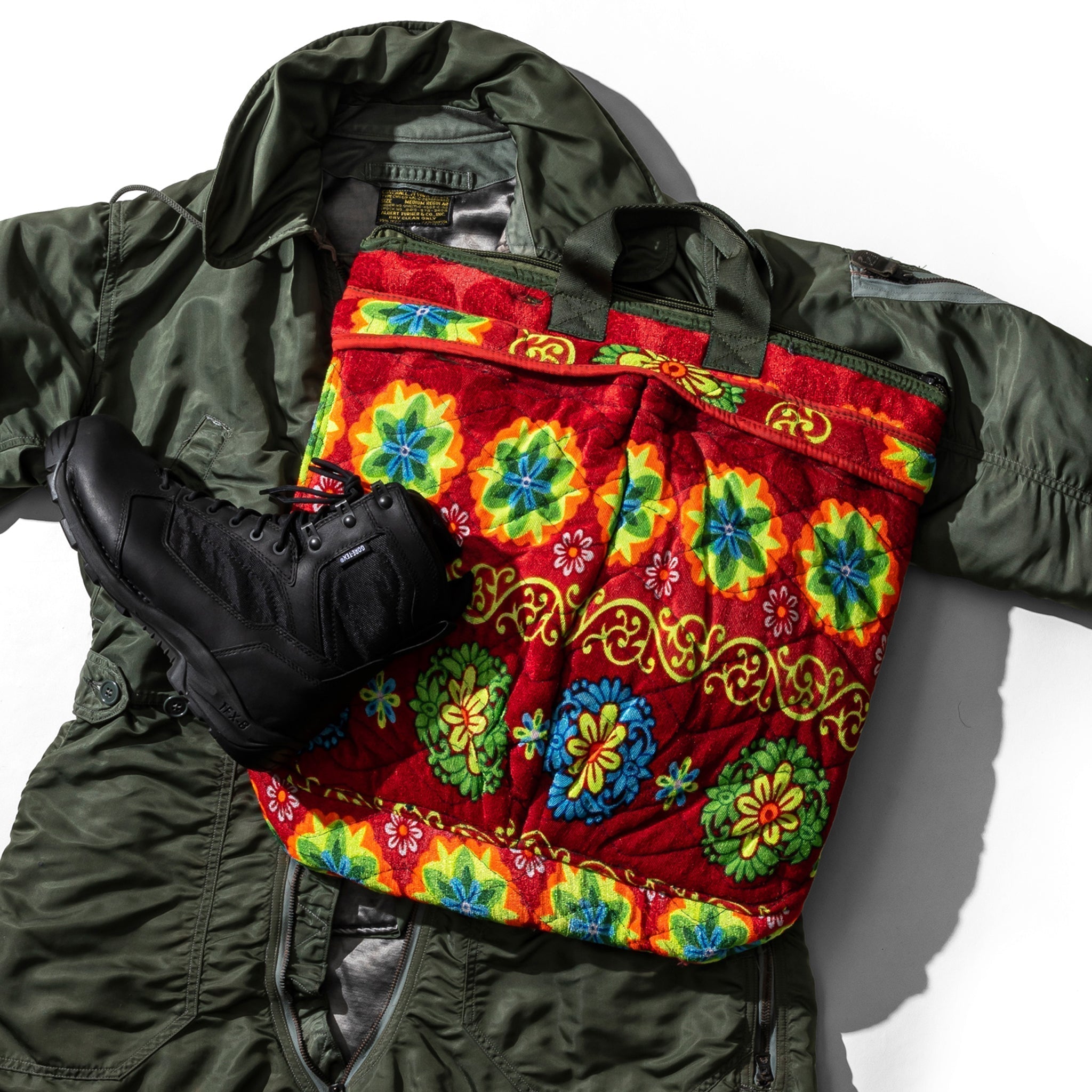 PUEBCO MAO'S HELMET BAG