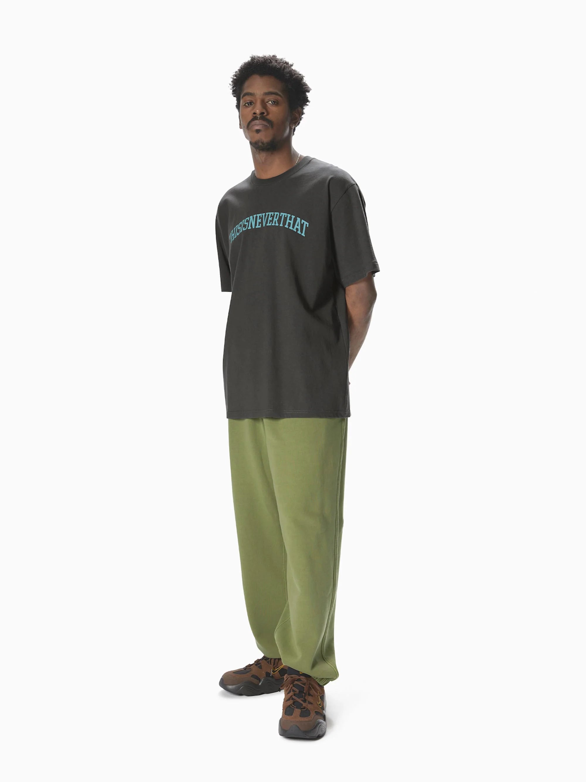 THISISNEVERTHAT ARCH-LOGO TEE - CHARCOAL