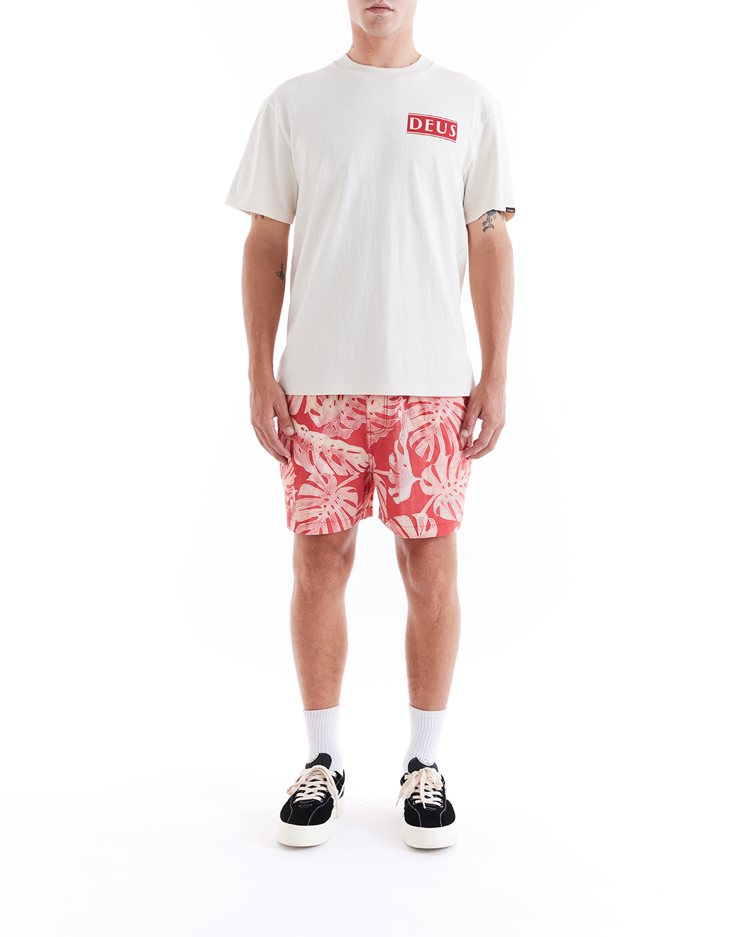 DEUS EX MACHINA ACE BEACH SHORT - RED